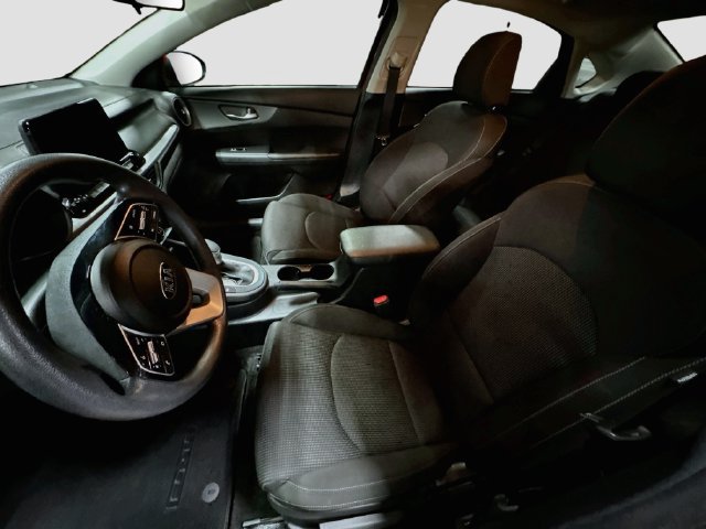 Used 2020 Kia Forte LXS FWD image 20