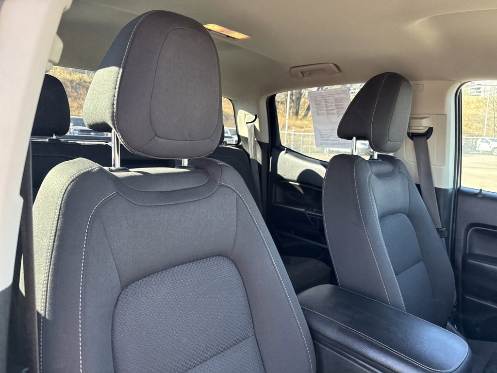 Used 2019 Chevrolet Colorado LT image 28