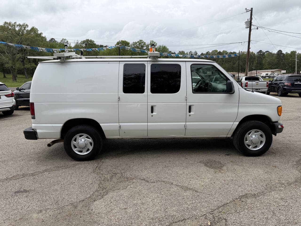 Used 2007 Ford E-250 and Econoline 250 RWD image 1