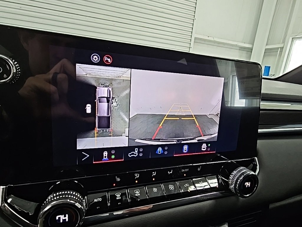 New 2026 GMC Canyon Elevation w/ Convenience Package image 17