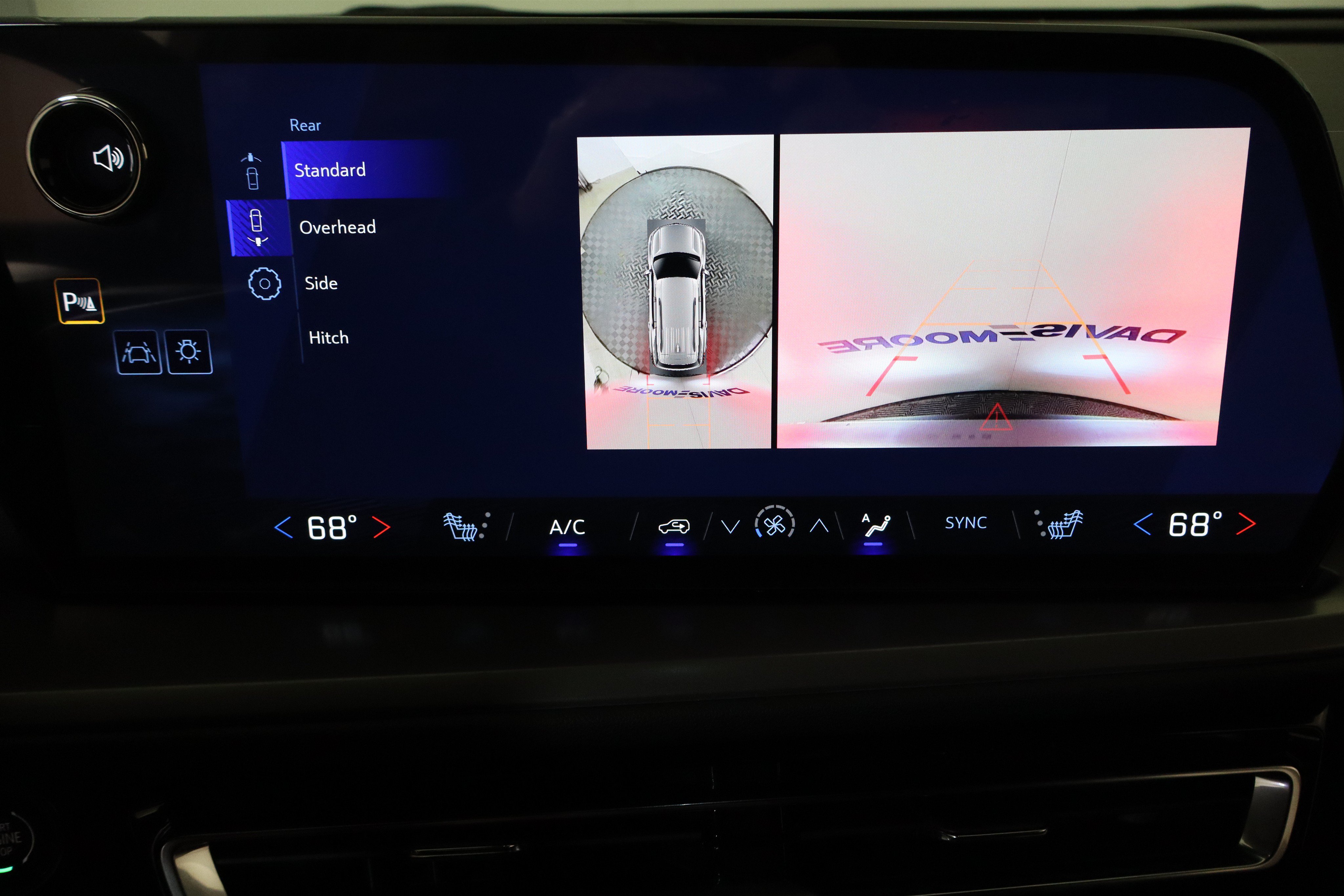 New 2026 Chevrolet Traverse LT w/ Driver Confidence Package FWD image 26
