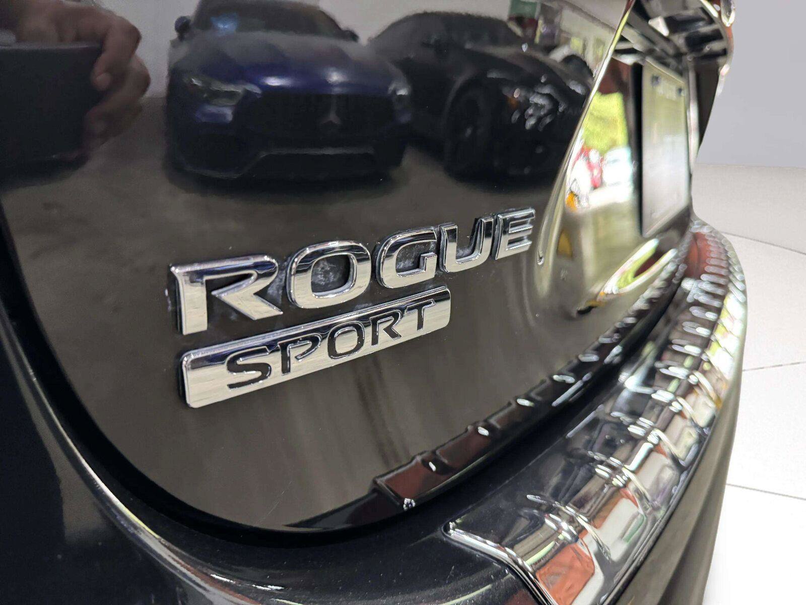 Used 2020 Nissan Rogue Sport SL w/ Premium Package AWD/4WD image 17