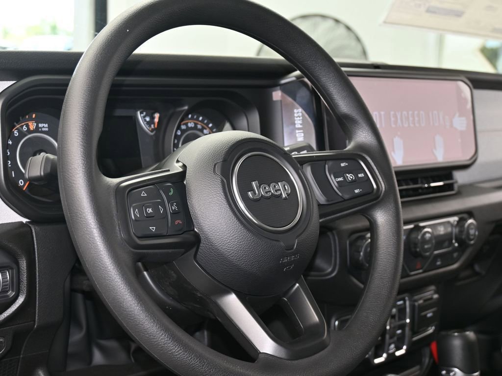 New 2026 Jeep Gladiator Sport AWD/4WD image 13