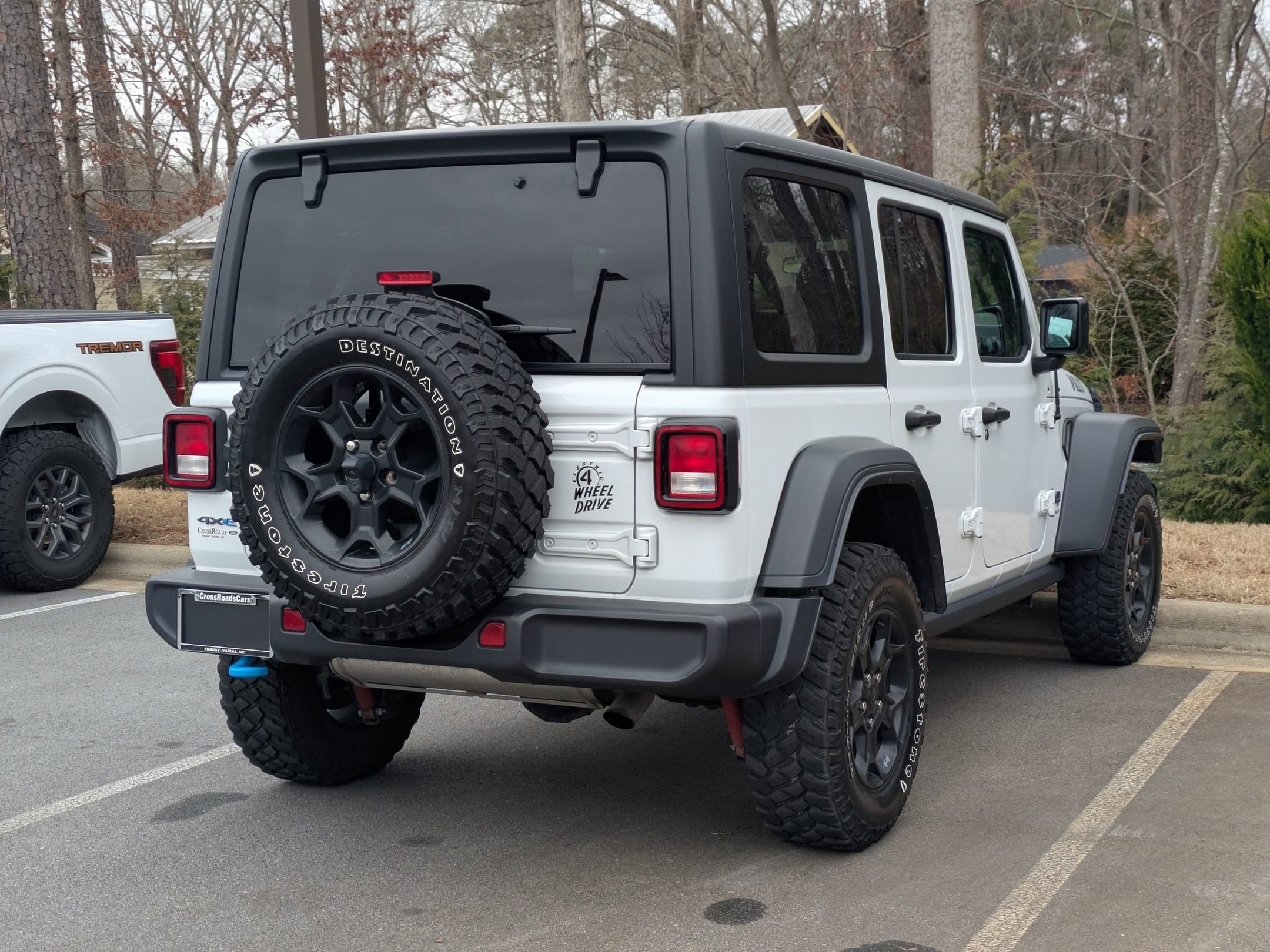 Used 2023 Jeep Wrangler Unlimited image 3
