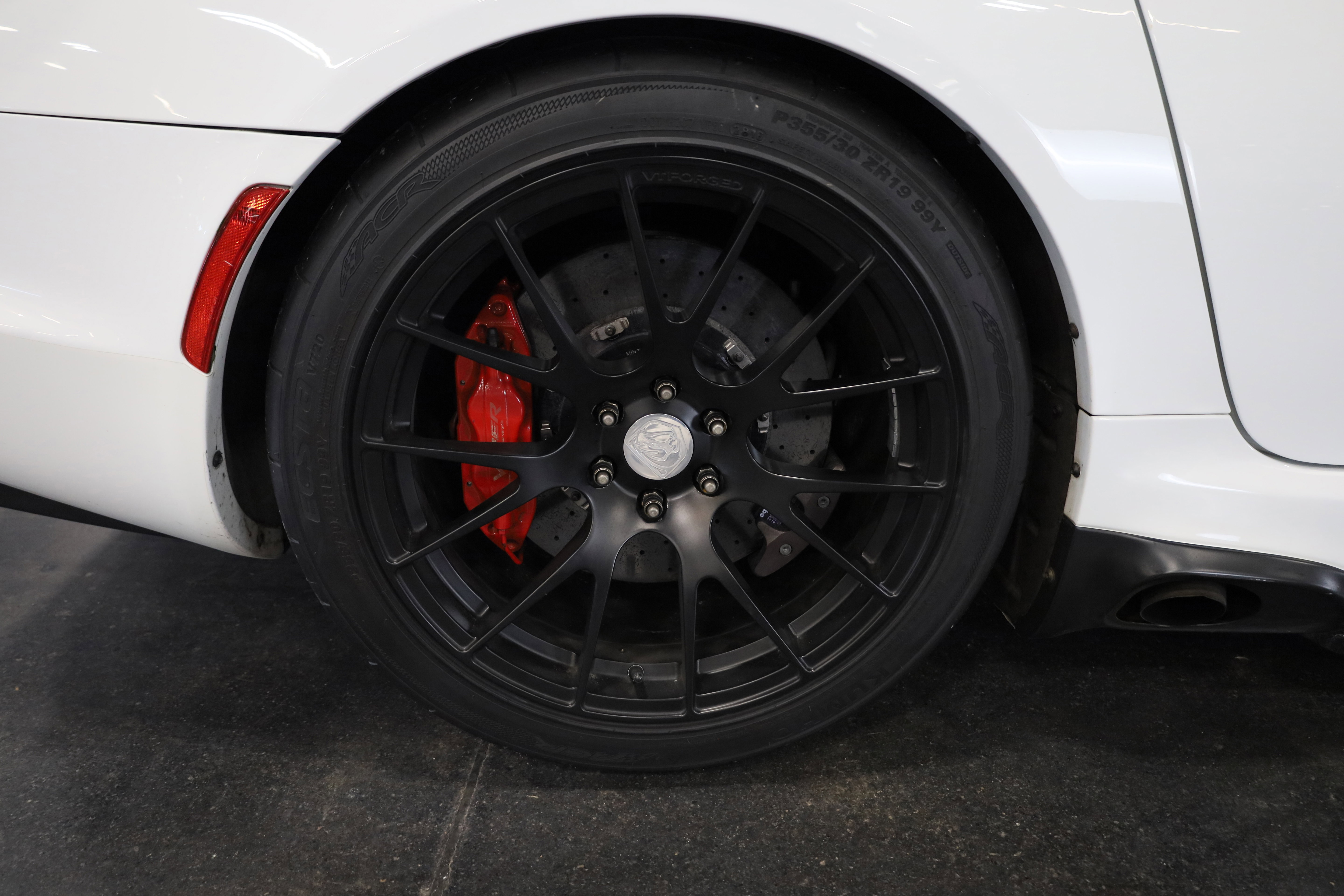 Used 2017 Dodge Viper ACR w/ Extreme Aero Package image 10
