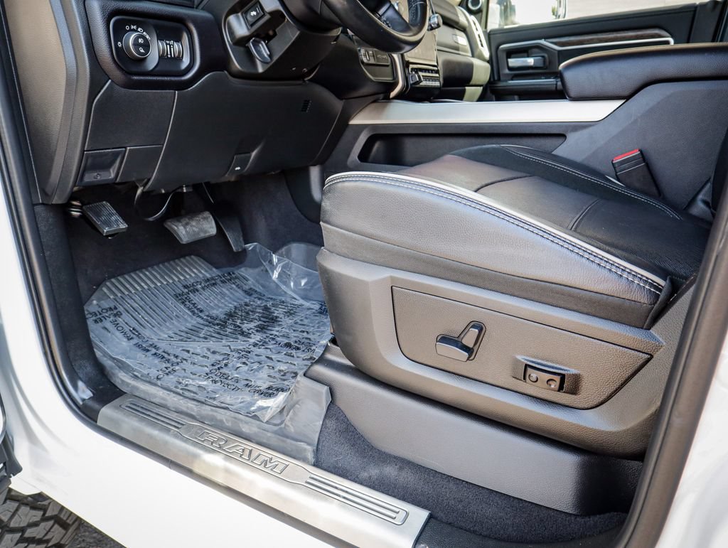 Used 2020 RAM 3500 Laramie AWD/4WD image 14