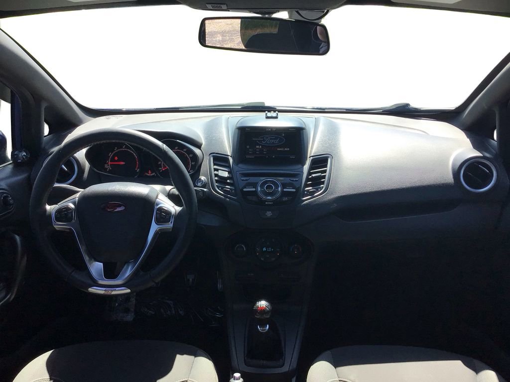 Used 2015 Ford Fiesta ST FWD image 22