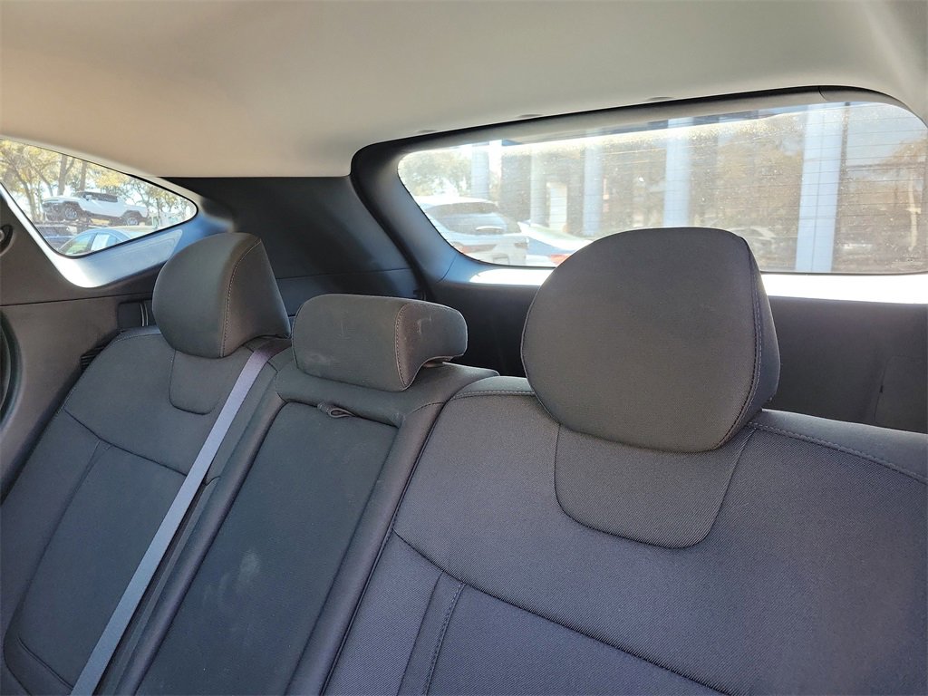 Used 2025 Hyundai Tucson SE image 10