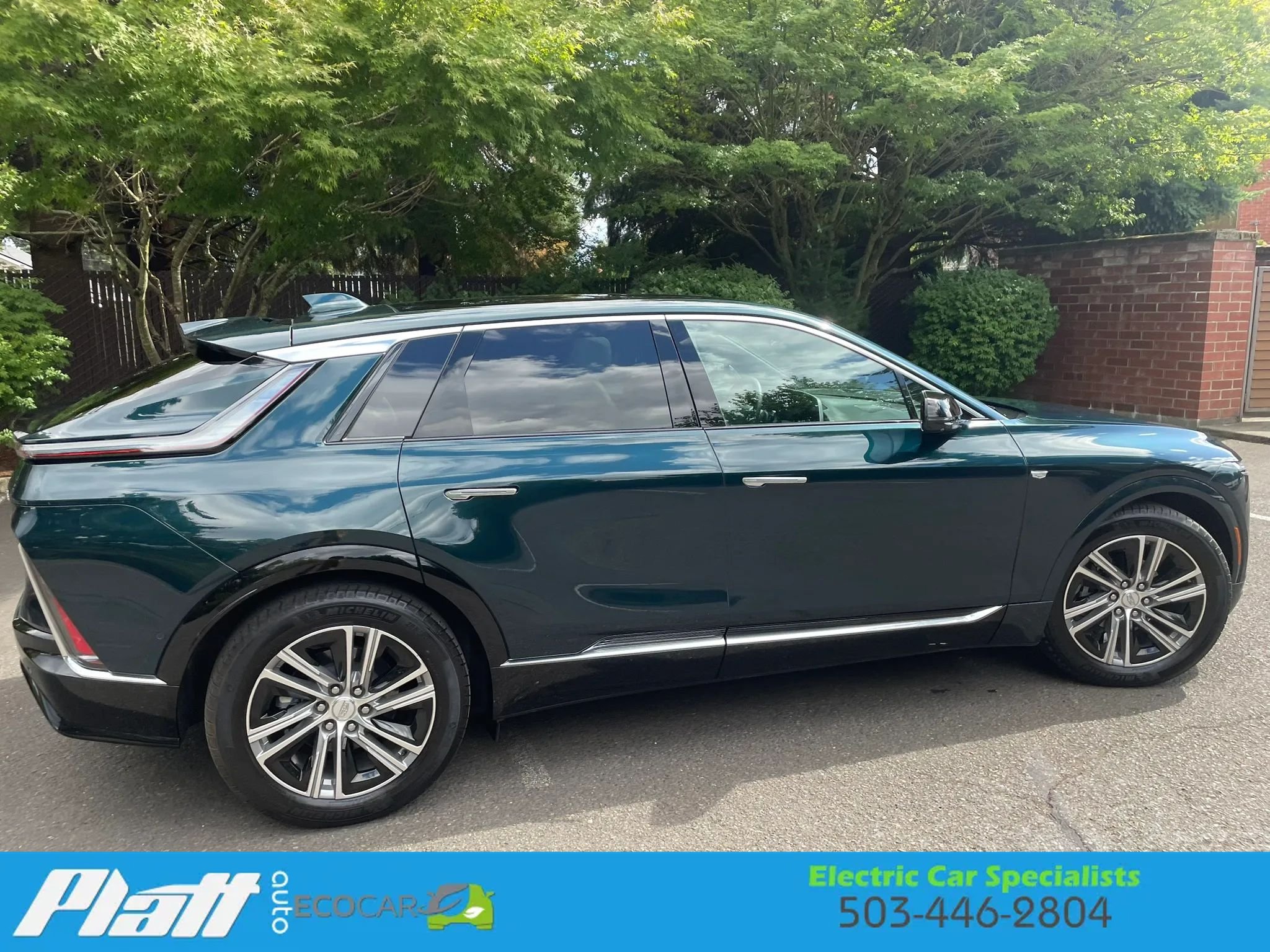 Used 2024 Cadillac Lyriq Luxury AWD/4WD image 12