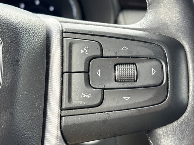 Used 2022 GMC Yukon XL SLE w/ Gmc Pro Safety Plus Package AWD/4WD image 19