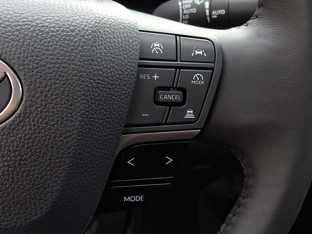 Used 2026 Toyota Camry XLE w/ Premium Package image 23