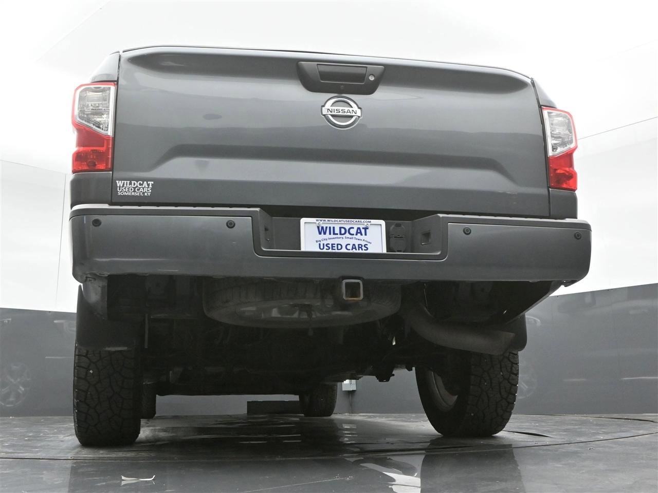 Used 2016 Nissan Titan SV RWD image 34