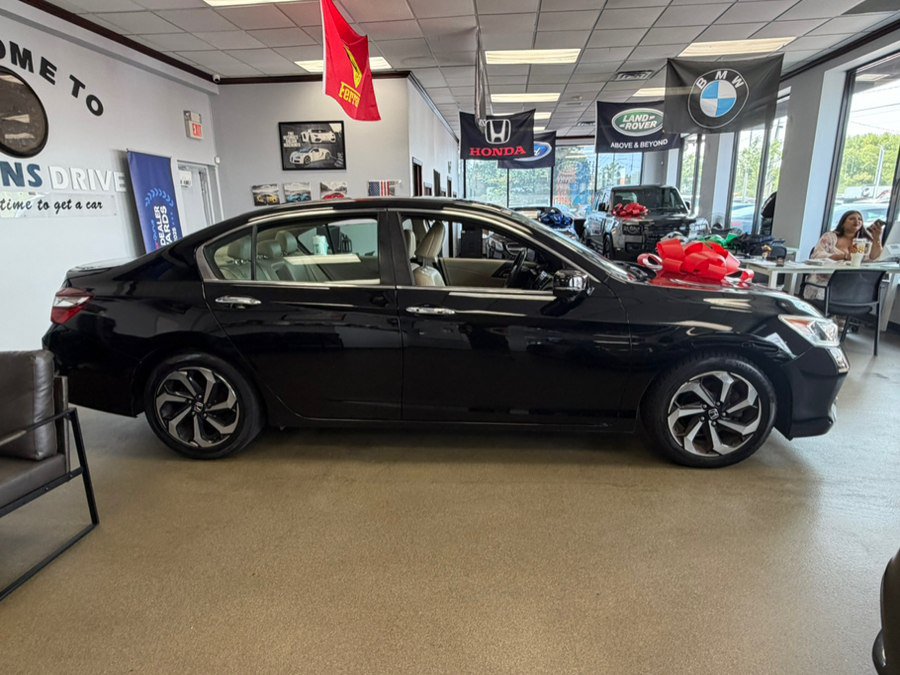 Used 2017 Honda Accord EX-L image 16
