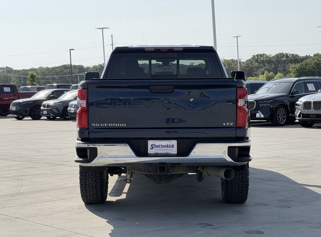 Used 2020 Chevrolet Silverado 2500 LTZ w/ LTZ Premium Package AWD/4WD image 24