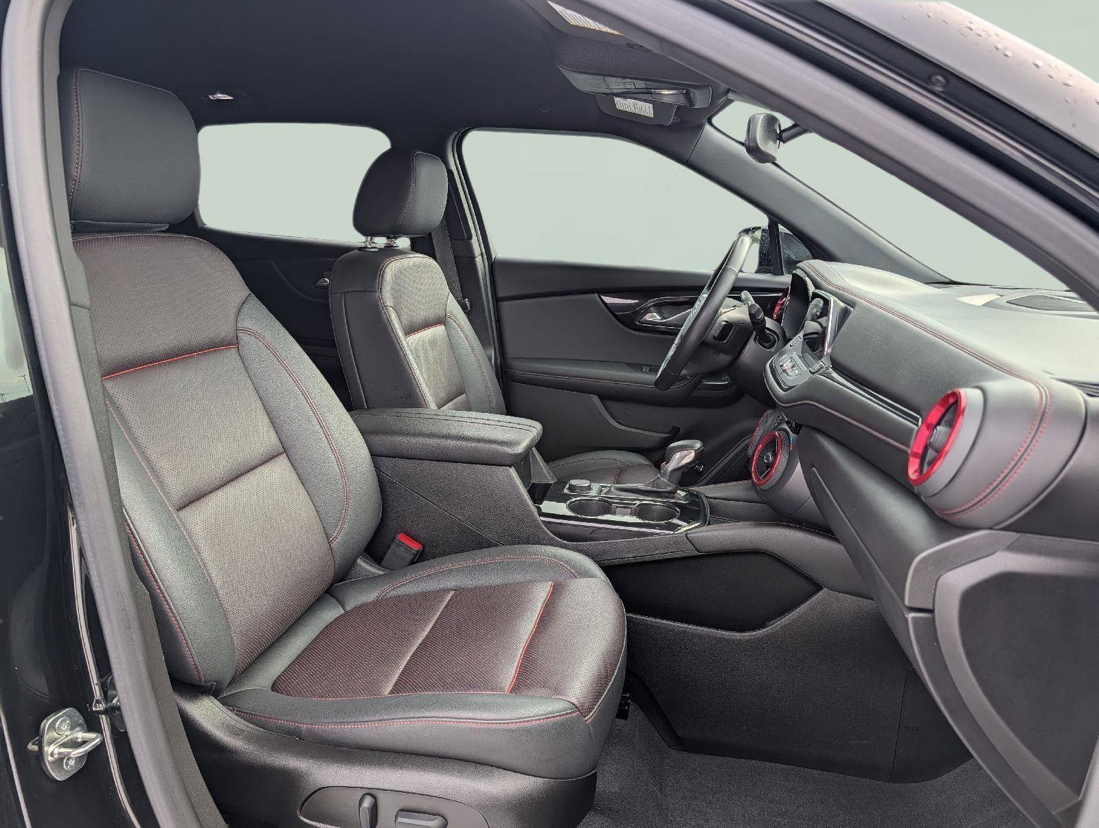 Used 2022 Chevrolet Blazer RS w/ Enhanced Convenience Package image 21