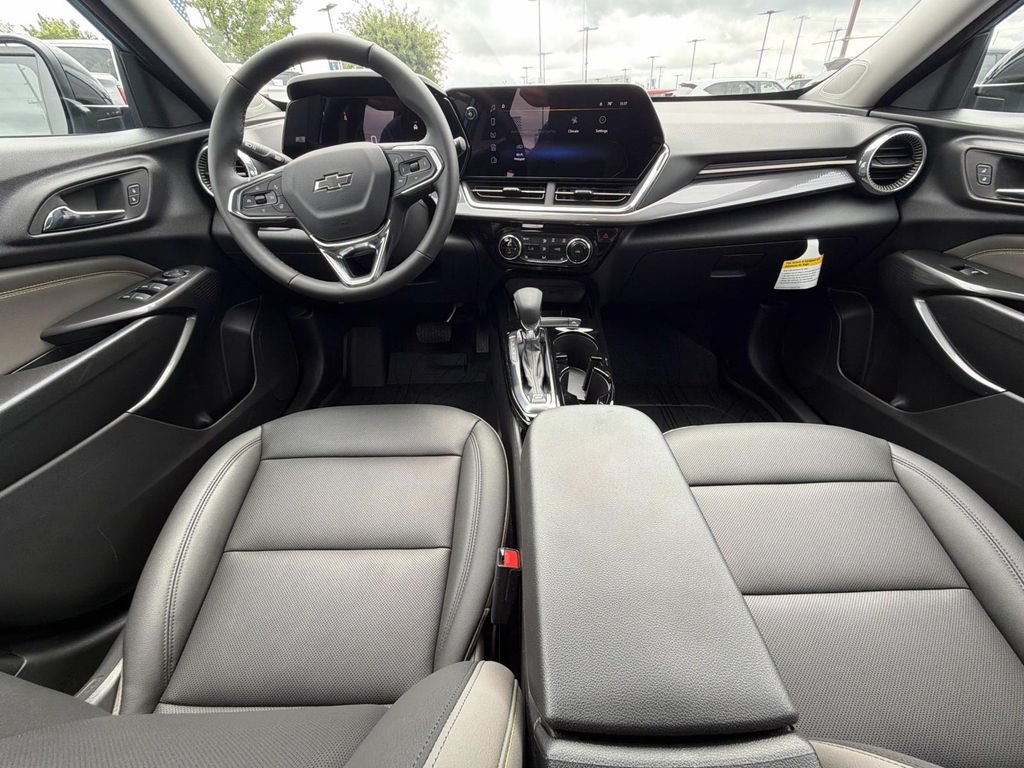 Used 2026 Chevrolet Trax ACTIV FWD image 17