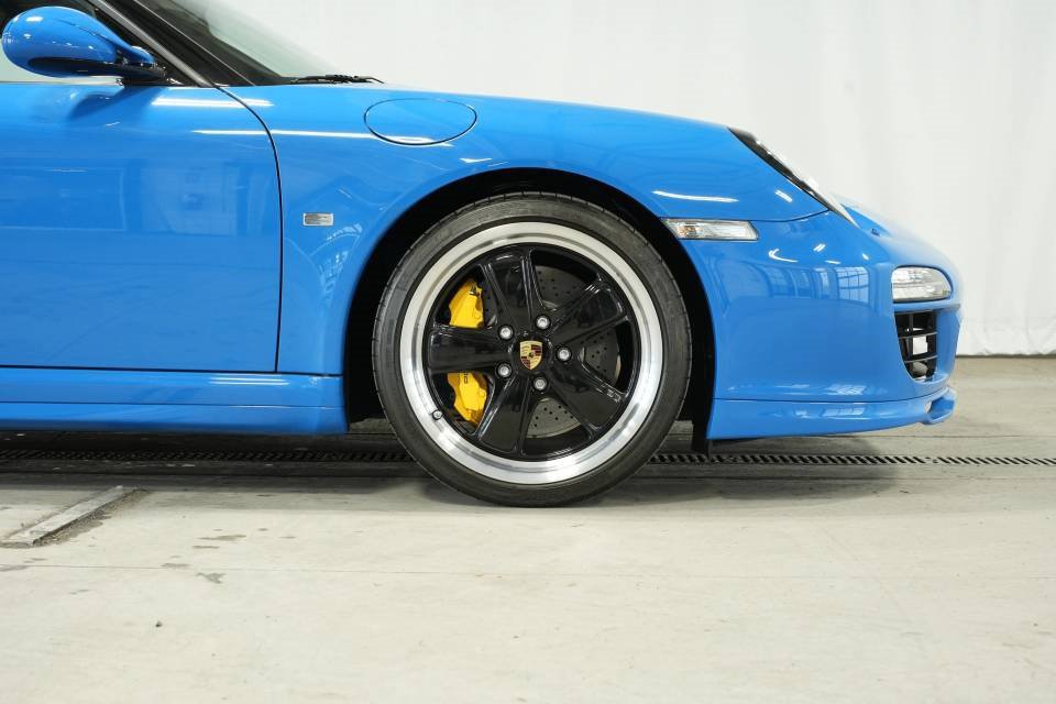 Used 2011 Porsche 911 Speedster image 44