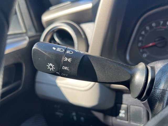 Used 2015 Toyota RAV4 LE image 23