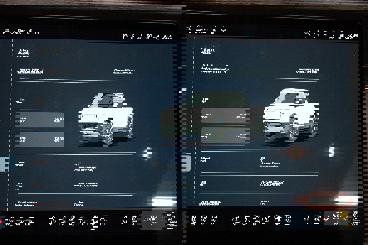 Used 2023 Rivian R1T Adventure image 15