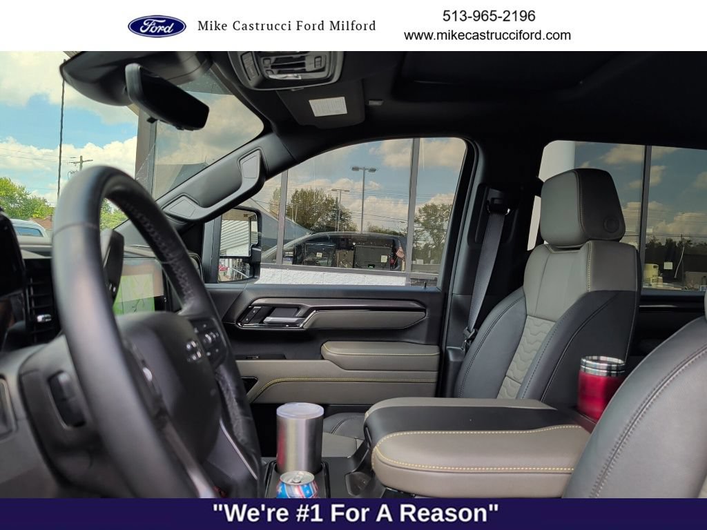 Used 2025 Chevrolet Silverado 2500 ZR2 w/ Technology Package AWD/4WD image 7
