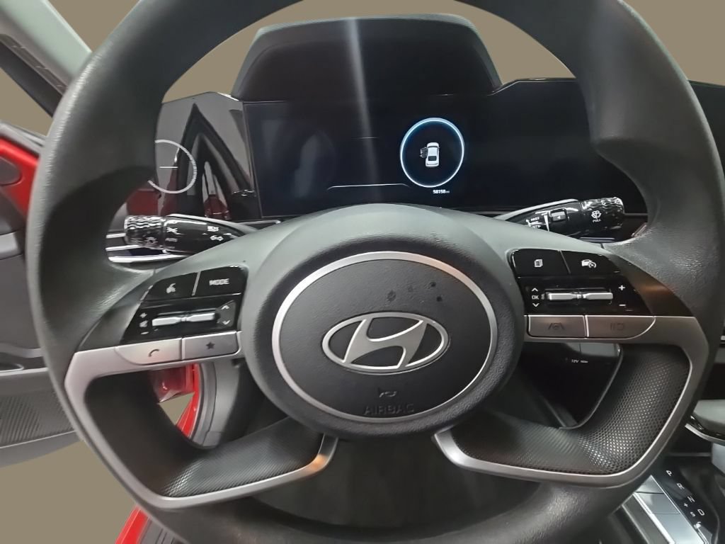 Used 2024 Hyundai Elantra SEL FWD image 29