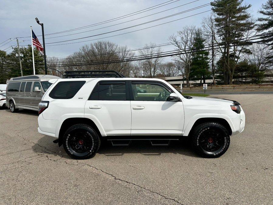 Used 2022 Toyota 4Runner SR5 Premium w/ TRD Black Wheel Package (TMS) AWD/4WD image 4