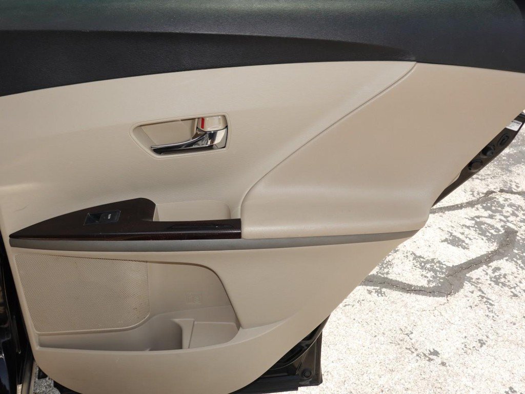 Used 2009 Toyota Venza w/ Security Pkg FWD image 25