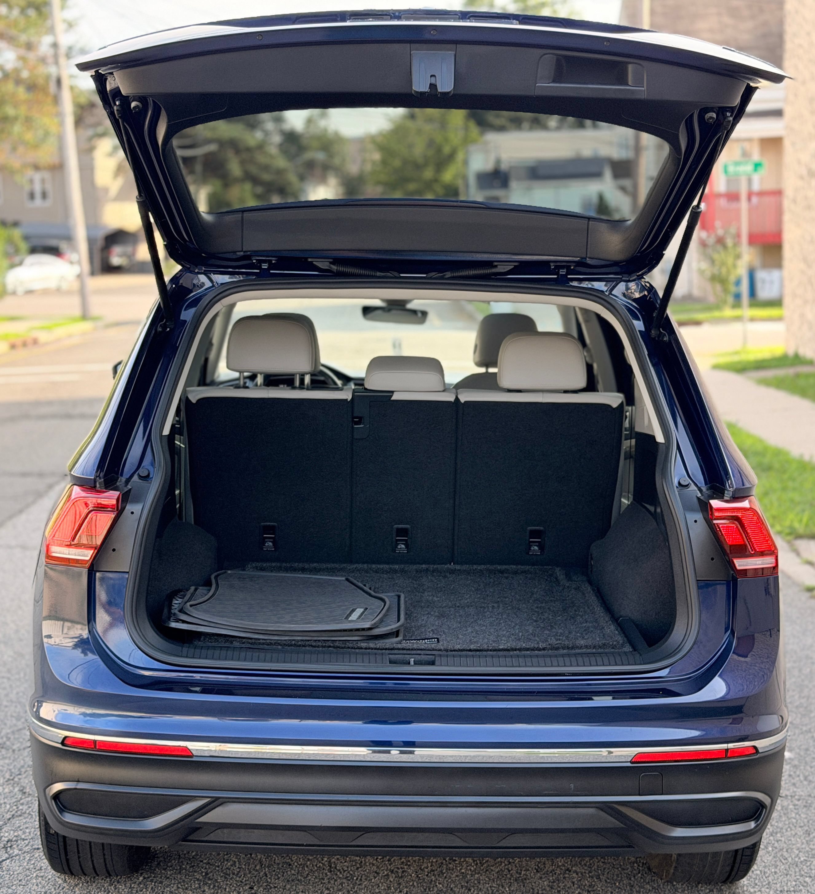 Used 2022 Volkswagen Tiguan SE AWD/4WD image 7