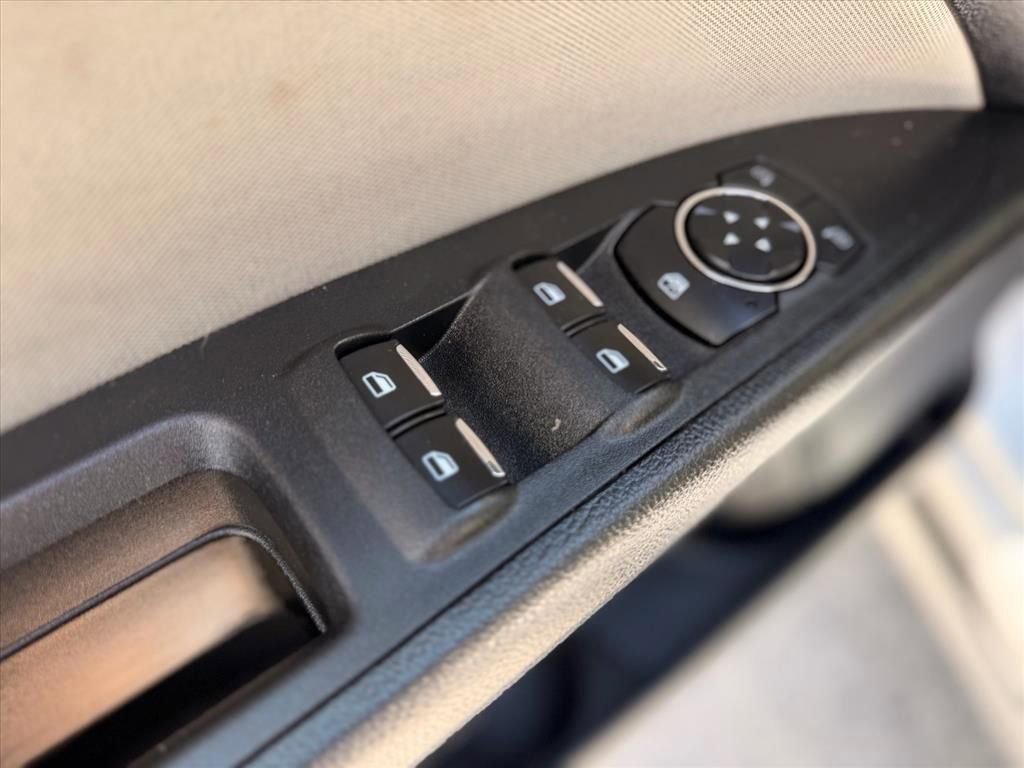 Used 2018 Ford Fusion S FWD image 19