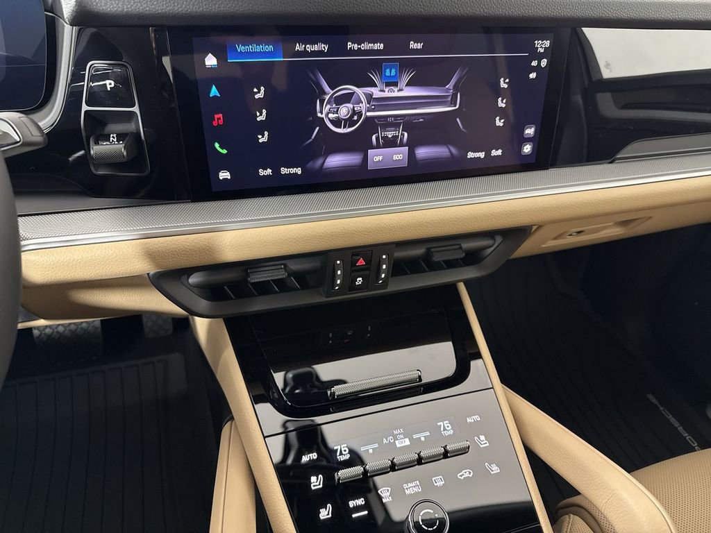 New 2026 Porsche Cayenne image 31