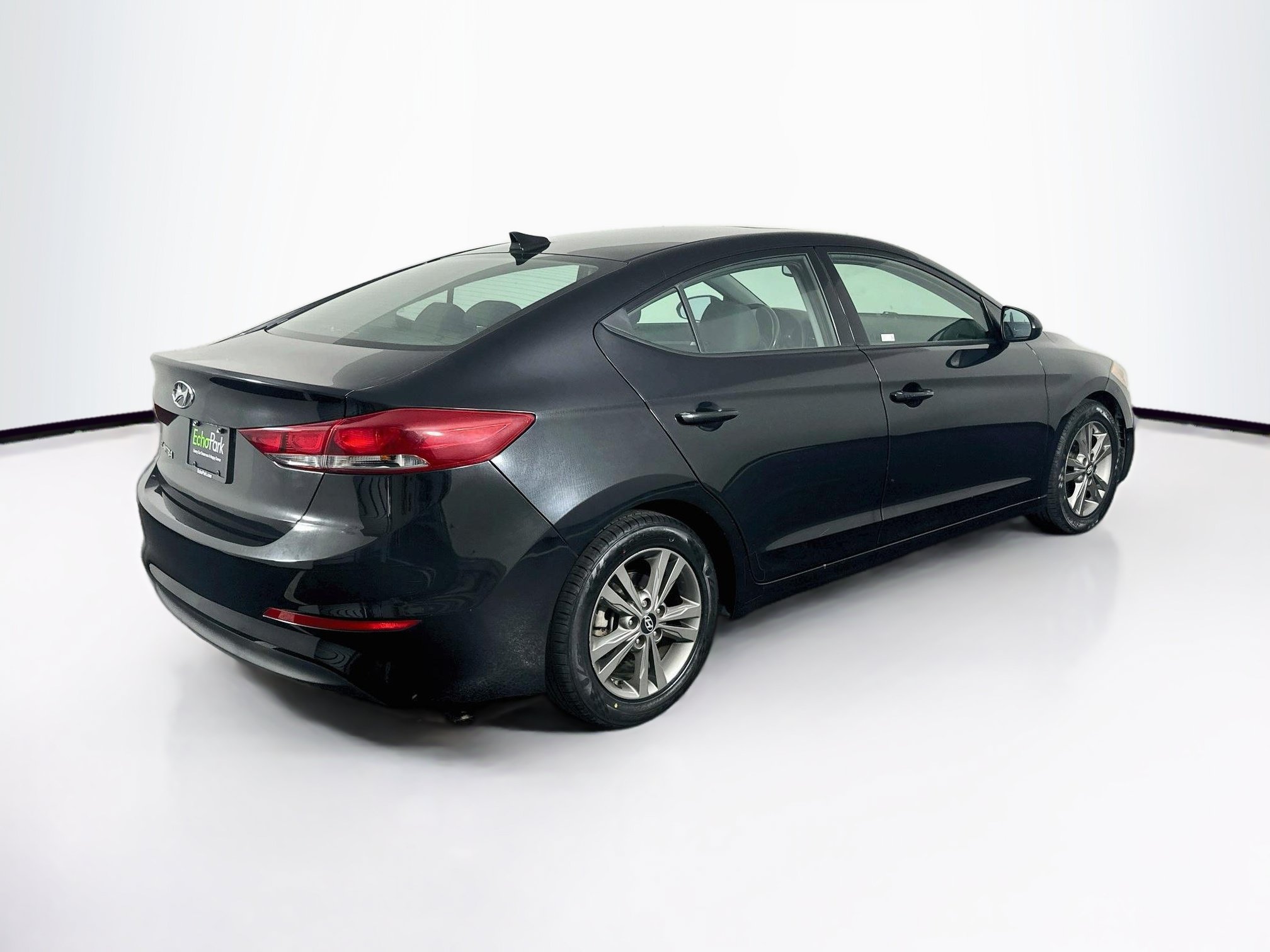 Used 2018 Hyundai Elantra Value Edition FWD image 9