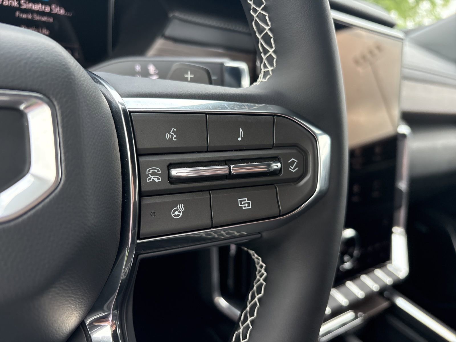 New 2026 GMC Acadia Denali image 33