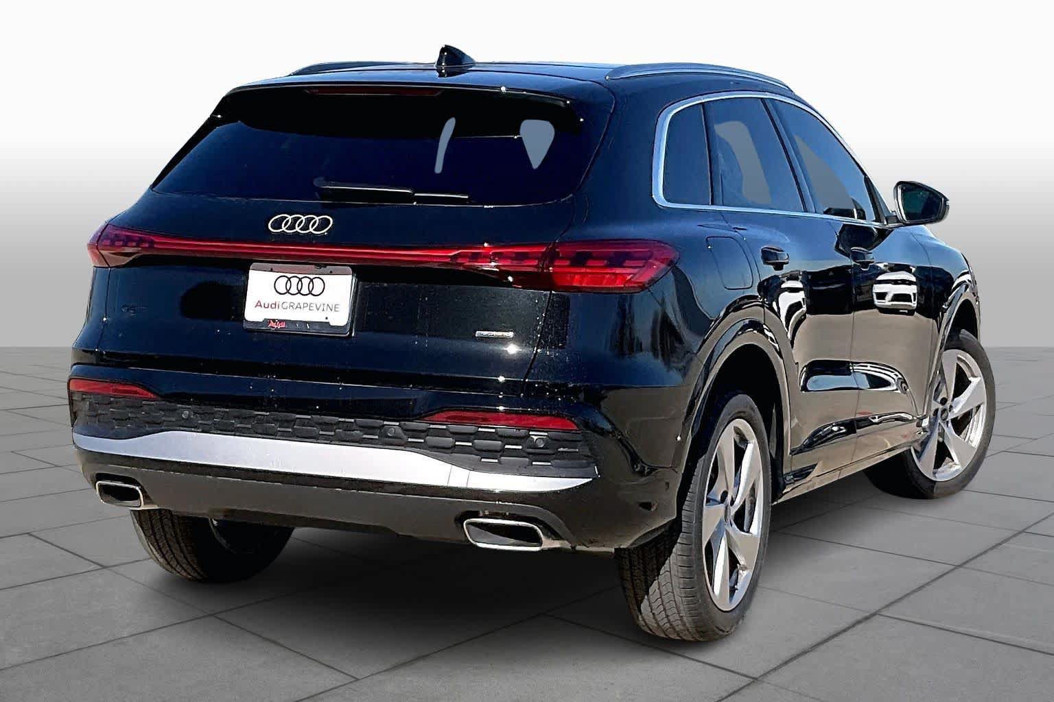 Used 2025 Audi Q5 Premium w/ Premium Plus AWD/4WD image 12