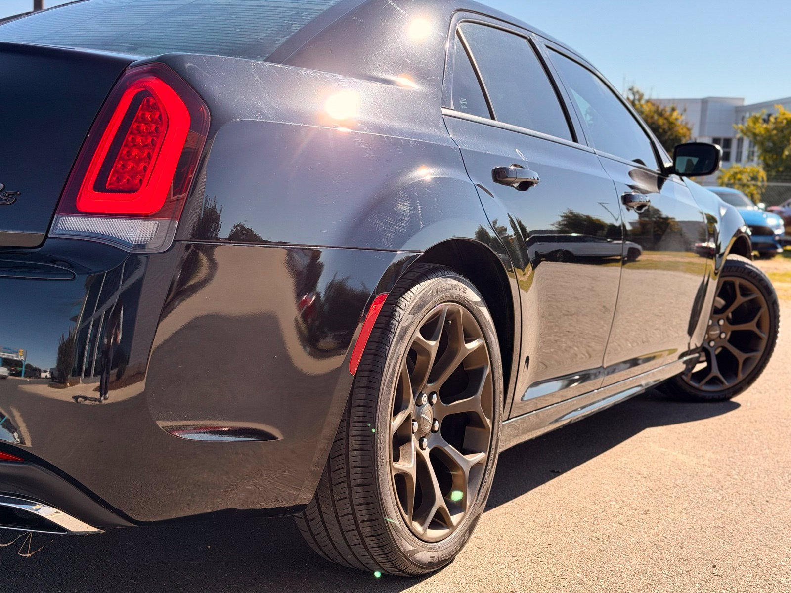Used 2016 Chrysler 300 S RWD image 8
