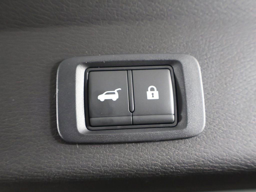 New 2026 Mitsubishi Outlander SE image 50