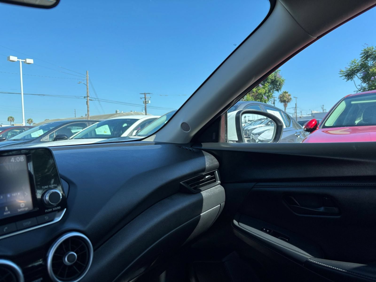 Used 2025 Nissan Sentra S FWD image 36