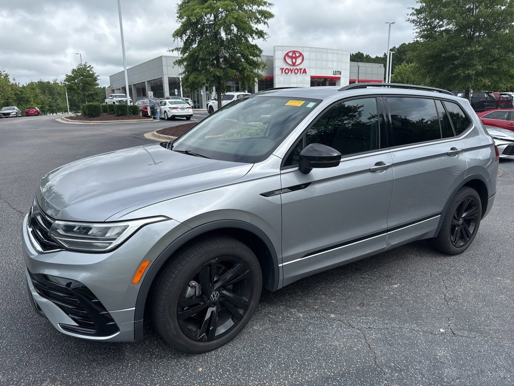 Used 2023 Volkswagen Tiguan SE R-Line