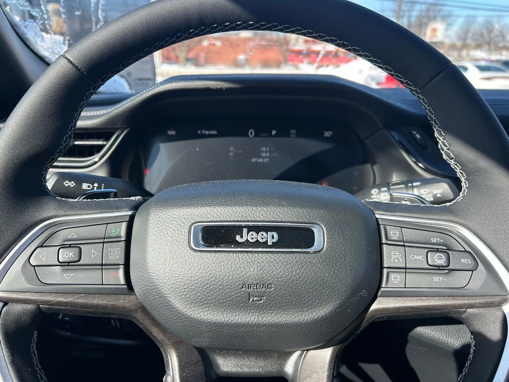 New 2026 Jeep Grand Cherokee Limited w/ Limited Altitude Package image 17