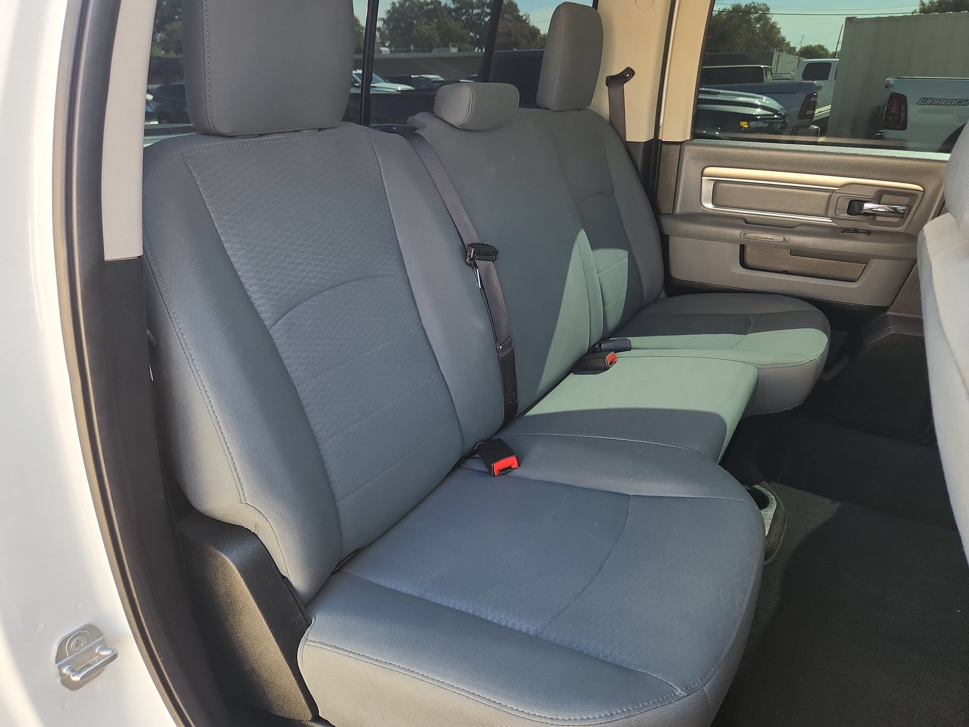 Used 2017 RAM 1500 Classic SLT RWD image 26