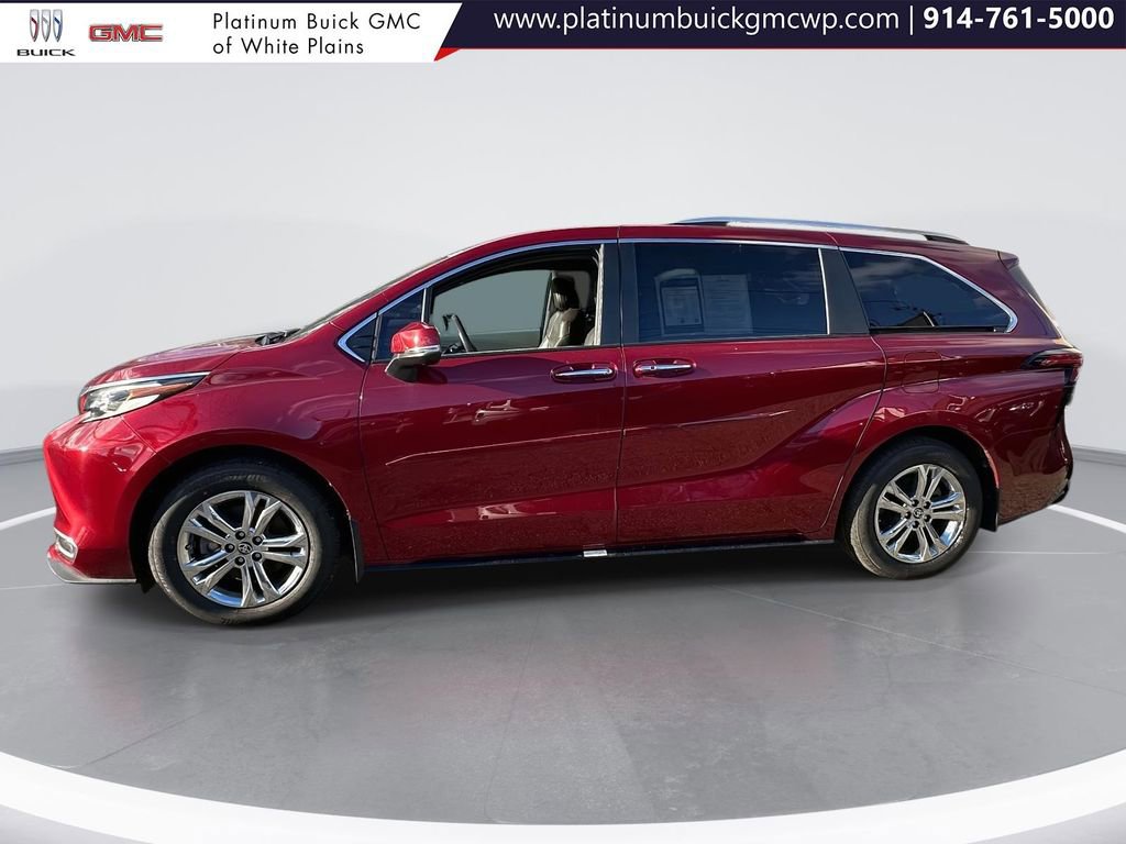 Used 2022 Toyota Sienna Platinum image 7