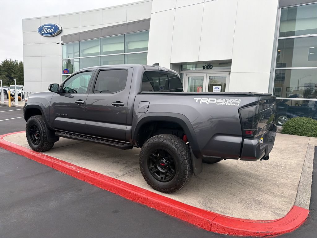 Used 2020 Toyota Tacoma TRD Off-Road AWD/4WD video 2
