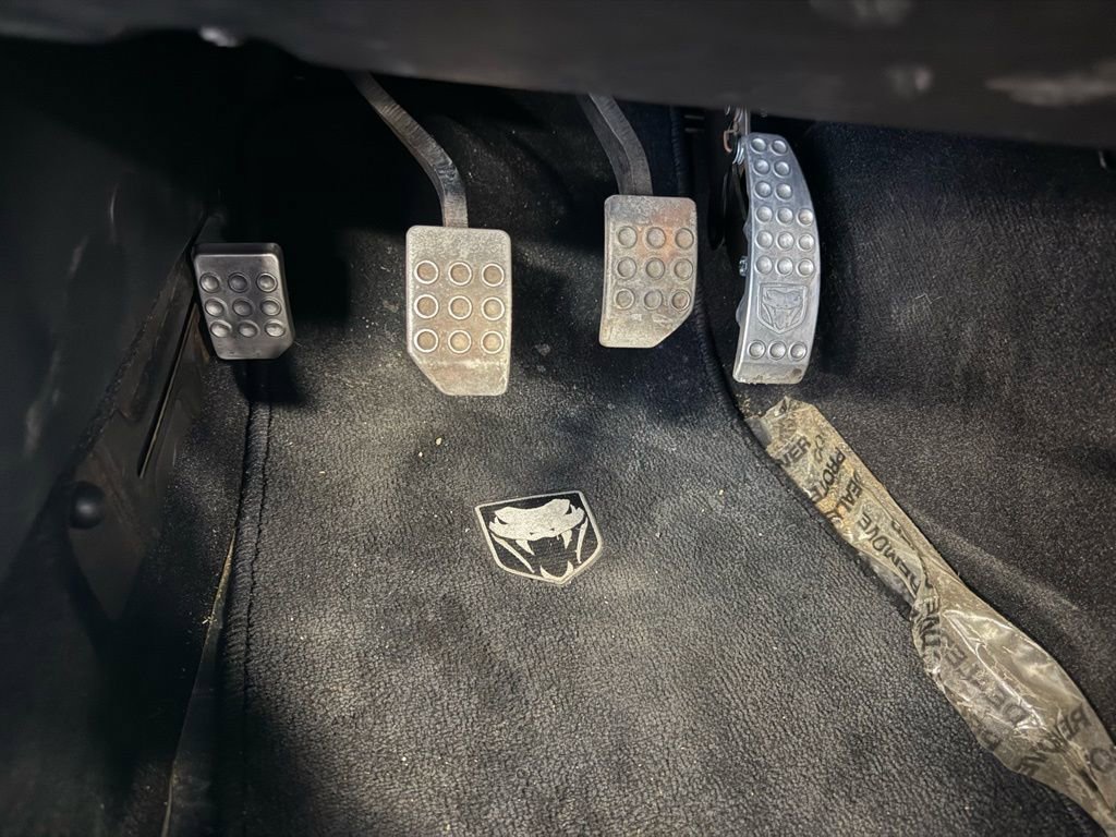 Used 2004 Dodge Viper SRT-10 image 45