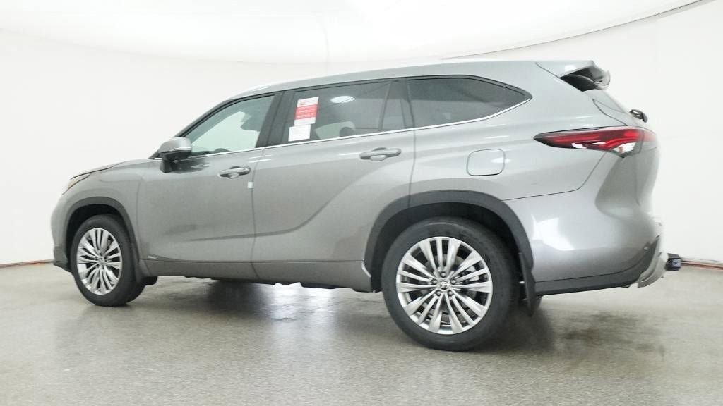 New 2026 Toyota Highlander Platinum AWD/4WD image 20
