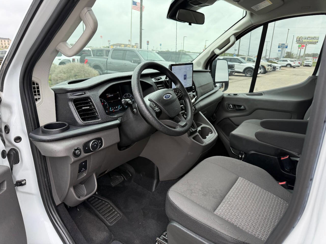 Used 2024 Ford Transit 350 XLT RWD image 10