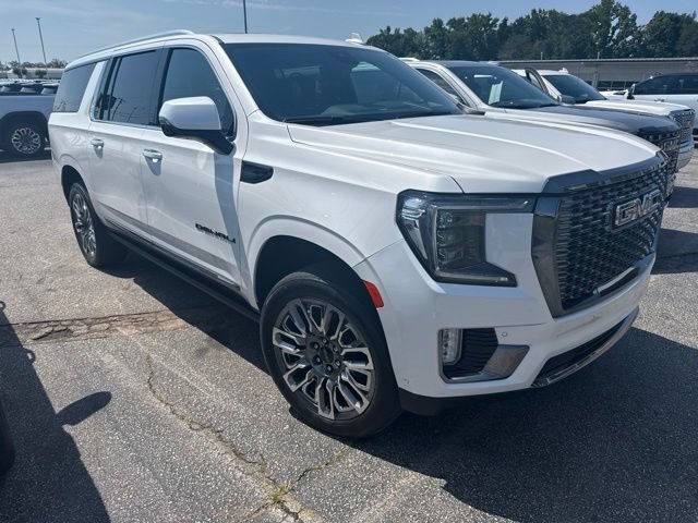 Used 2024 GMC Yukon XL Denali Ultimate AWD/4WD image 2