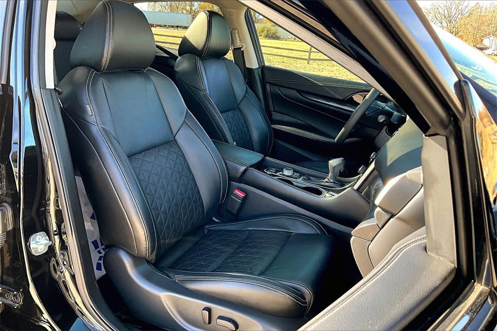 Used 2022 Nissan Maxima Platinum w/ Sport Mat Group image 7