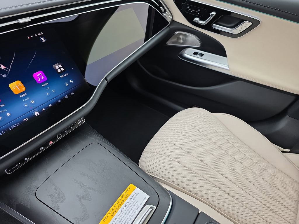 New 2026 Mercedes-Benz E 350 4MATIC Sedan image 17
