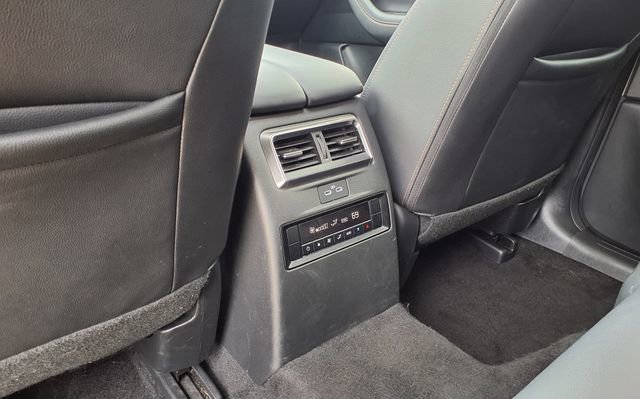 Used 2025 MAZDA CX-90 3.3 Turbo w/ Preferred Package AWD/4WD image 23