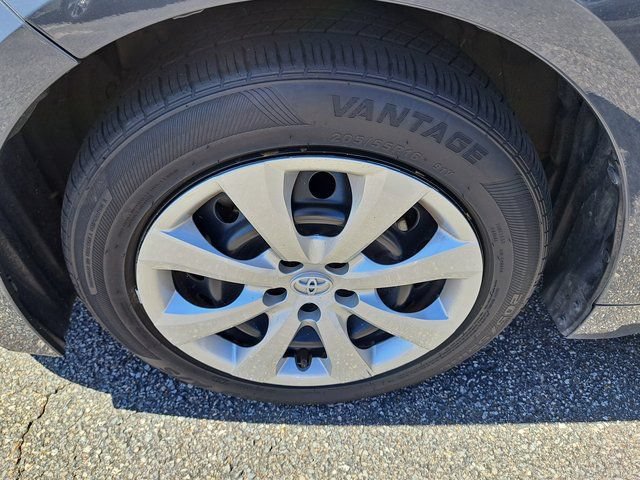 Used 2024 Toyota Corolla LE FWD image 35