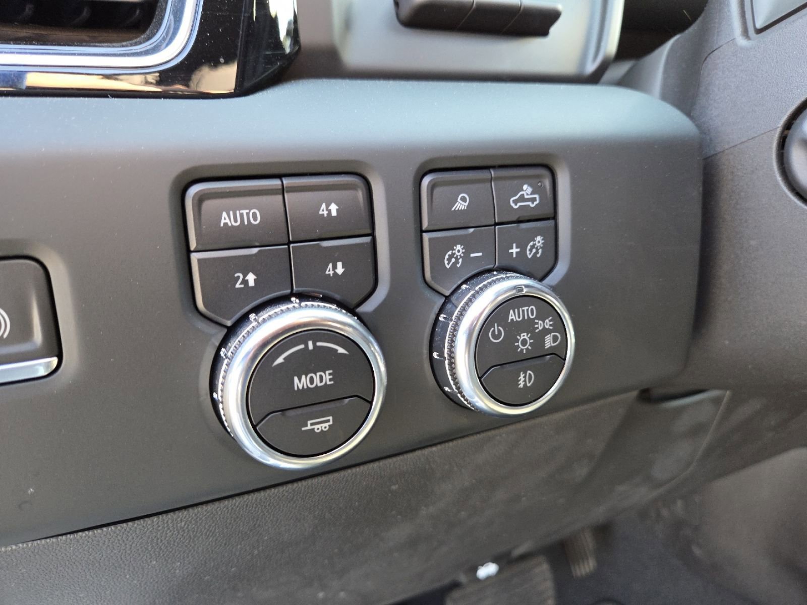 Used 2023 GMC Sierra 1500 Denali w/ Denali Reserve Package AWD/4WD image 8